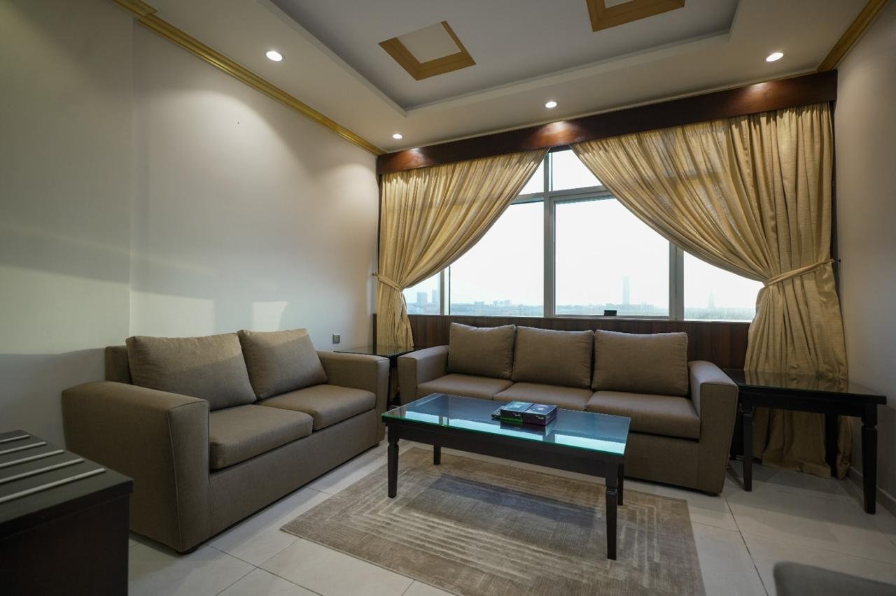 جناح غرفة وصالة سوبر يور